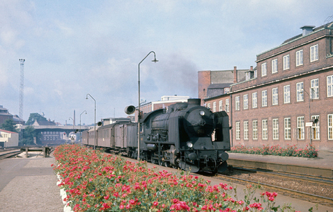 H 785, 1961 Kd - AK1093